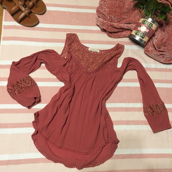 Cold Shoulder boho blouse - Picture 5 of 8